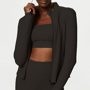 Ensemble de vêtements de sport de fitness 3 pièces pour femmes, décoration en forme de V, motif uni, tenue de yoga, personnalisable, XS XXL devant - Product Image 3