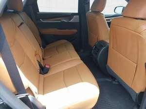 XT5 Premium Luxury 2024, Tracción en las Cuatro Ruedas, Caja de Cambios Automática, Techo Panorámico Izquierdo, Cámara Trasera, Motor Inteligente de 4L, Techo de Aleación de Aluminio - Product Image 3