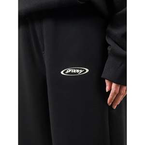 Sweat-shirt utilitaire noir respirant en tissu tricoté style décontracté - Product Image 1