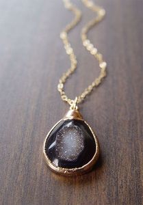 2024สินค้ามาใหม่สร้อยคอแบบใสแนวสตรีทบอยสร้อยแบบไม่สิ้นสุดสไตล์ฮิปฮอปพังค์สำหรับผู้ชายเครื่องประดับที่ทำจากเรซิ่น - Product Image 3