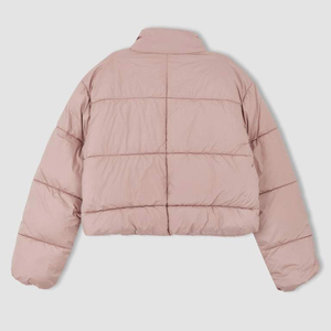 Low MOQ High Quality Women Crop Puffer Jacket Custom Design Women Short Bomber Jacket for Winter Warm <b>Parkas</b> Jackets For Ladies - Product Image 1