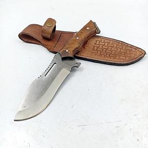 มีดทำมือแบบใบตาย  เหล็กกล้าคาร์บอนสูง  ด้ามไม้  พร้อมปลอกหนังแท้ - Product Image 1