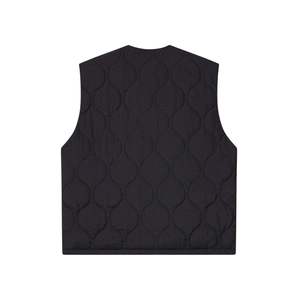 Gilet utilitaire matelassé pour hommes Veste noire légère sans manches avec rembourrage en diamant Patch en similicuir et nylon froissé - Product Image 6