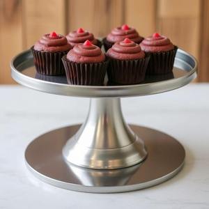 Support de gâteau en aluminium de style moderne fait à la main au meilleur prix pour outils de gâteau de maison, d'hôtel et de restaurant d'Inde - Product Image 3