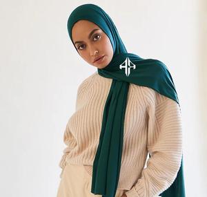 Écharpes pour femmes confortables par RIVIAN ATLANTIC, vente en gros, 100% soie, qualité supérieure, prix bas pour les femmes - Product Image 2