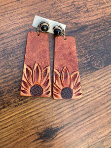 Nueva llegada estilo occidental tallado a mano pendientes de cuero mujeres lindo pendiente de lágrima de moda joyería de moda de cuero - Product Image 3