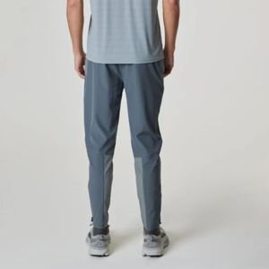 6. เสื้อยืดวิ่งแห้งเร็วสําหรับผู้ชาย-ประสิทธิภาพสูง สะดวกสบาย เหมาะสําหรับกีฬายิม และกิจกรรมกลางแจ้ง - Product Image 5