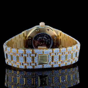 Montre de luxe pour homme à mouvement quartz avec diamant Moissanite, en acier inoxydable, analogique, idéale pour les réunions et les cadeaux - Product Image 4