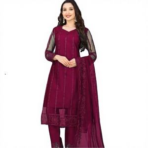 Conjunto Tradicional de Salwar Kameez y Lehenga Choli para Fiestas - Product Image 3