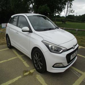 USADO LHD/RHD 2015 HYUNDAI I20 1,4 SE - Product Image 1