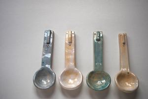 Direct inde meilleure qualité fabriqué à la main en résine fourchette cuillère ustensiles en bois hautement polis Logo personnalisé Art pour la maison avec ange - Product Image 6