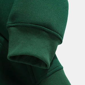 Sweat à capuche vintage imprimé en relief, offrant des motifs texturés, un tissu confortable et un style classique pour le streetwear décontracté et le quotidien. - Product Image 2