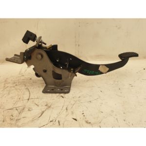 Pedal de Embrague KIA Sportage Serie 328022S050 (10>16) - Product Image 1