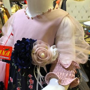 เดรสไก่ผ้าซาตินสำหรับเด็กผู้หญิงดีไซน์ปากีสถานสำหรับปาร์ตี้ฤดูใบไม้ผลิกระโปรงยาวถึงเข่าสำหรับเด็ก - Product Image 6