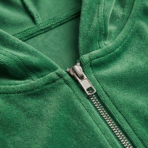 Conjunto de Chándal de Terciopelo con Logotipo Personalizado, Corte Regular, Estilo Urbano, de Lujo para Mujer, Dos Piezas, Chaqueta Corta, Gamuza, 100% Poliéster - Product Image 4
