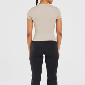 Camisetas para correr para mujer, ropa de Yoga hecha con logotipo personalizado, ropa deportiva para gimnasio de manga corta para mujer, camisetas para correr a la venta, precio razonable - Product Image 4