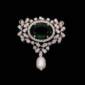 Lujoso colgante de perlas y diamantes de oro de 14kt con piedra en tonos Esmeralda Encantos de moda de estilo clásico para fiestas o bodas - Product Image 3