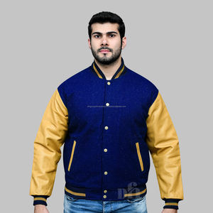 Chaqueta universitaria con mangas de cuero auténtico de Letterman de lana personalizada para hombre con parches y etiquetas de logotipos bordados de Color sólido - Product Image 3