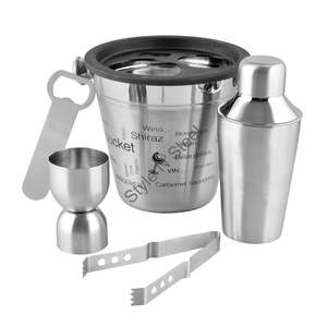 Ensemble de mini-bar en acier inoxydable de qualité supérieure avec un design classique élégant - Product Image 1