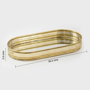 Plateaux dorés de dessus de table de forme différente uniques pour la décoration intérieure du fabricant indien au meilleur prix - Product Image 6