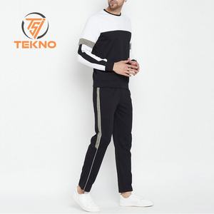 Nuevo personalizado de buena calidad estilo único impreso hombres chándal Último precio cómodo tela hombres chándal conjunto - Product Image 2