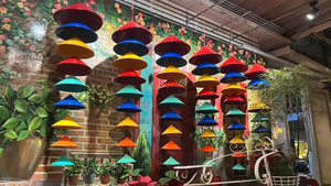 หมวกนองลาเวียดนามขนาดเล็ก ทำด้วยมือ ทรงกรวย สำหรับงานฝีมือและการแสดงวัฒนธรรม - Product Image 4
