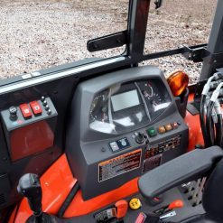 Chargeuse-pelleteuse compacte multifonctionnelle Kubota M62 d'occasion, haute performance, excellent état, équipement de construction français - Product Image 6