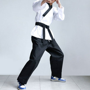 Pantalones cortos ligeros de UFC de alta calidad, uniforme de Takewndo de nuevo diseño personalizado para hombres, ropa de artes marciales, Taekwondo - Product Image 5