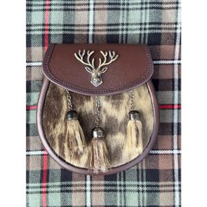 Vente en gros de kilt celtique écossais personnalisé Sporrans kilt en cuir de vachette de haute qualité Highland kilt Sporrans - Product Image 2