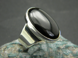 Bague en onyx noir faite à la main en argent sterling 925 cadeau de mariage pour femme ensemble de lunette élégante coupe ovale bijoux en pierres précieuses de style bohème - Product Image 2