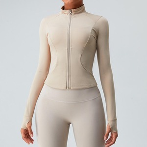 Chaqueta de gimnasio deportiva con cremallera completa de manga larga ajustada para mujer, chaqueta de chándal elástica transpirable para Yoga y correr, agujeros para el pulgar, 1 pieza - Product Image 1