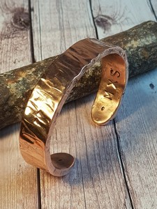 Brazalete de cobre sólido pesado 15 mm de ancho 5mm de espesor 90g Brazalete de cobre hecho a mano Diseño único de MAXIMUS - Product Image 2