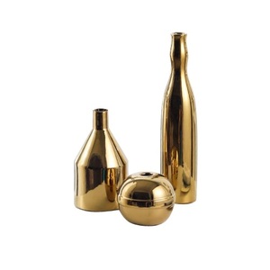 Customized Flower Vase for Bedroom or Dining Room Corner Decoration Item Metal Flower Vase - Product Image 3