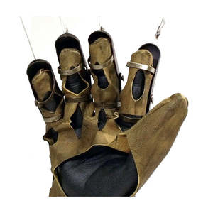 Guante Réplica de Pesadilla en Elm Street, Accesorio de Freddy Krueger de la Colección de Disfraces de TV y Cine - Product Image 2