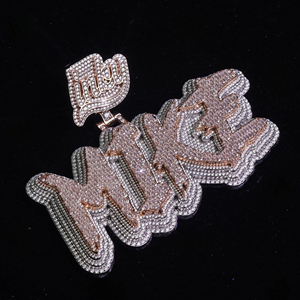 Colgante de Plata de Ley 925 con Incrustaciones de Diamantes Cultivados en Laboratorio, Estilo Hip Hop, Personalizado con Letras y Nombres, Venta al por Mayor - Product Image 1