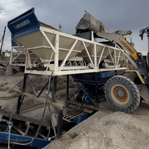 Centrale à béton mobile intégrée HZS90 Nouveau moteur de boîte de vitesses à roulement Moteur de pompe à béton mobile Noyau PLC pour la construction - Product Image 2