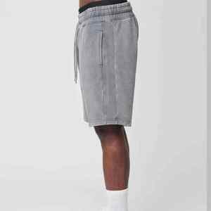 Pantalones cortos de gimnasio de lavado ácido para hombre de algodón 100% de alta calidad pantalones cortos de chándal de peso pesado hasta la rodilla personalizados - Product Image 4