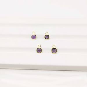 Boucles d'oreilles plaquées or faites à la main minuscule coussin améthyste à facettes pendentif en pierre précieuse violette pour la fabrication de bijoux de mode pour enfants - Product Image 1