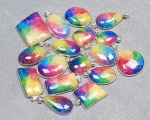 Collier pendentif en cristal de Quartz arc-en-ciel pour femme plaqué or superposition en argent pendentif en pierre précieuse de guérison - Product Image 1