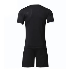 Short uniforme de maillot de football en polyester 100% avec logo facile à enfiler Nouveau design Fourniture d'ensemble OEM à motif solide avec placement de logo avant - Product Image 6