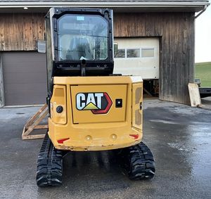 2022 CAT 302.7CR Excavadora hidráulica usada sobre orugas Subasta Excavadora de segunda mano de 3 toneladas - Product Image 3