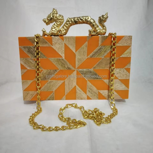 Embragues de caja de resina única, bolsos de noche para mujer, embragues de diseñador hechos a mano con asas de dragón de Juego de tronos a la venta a granel - Product Image 1