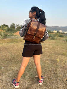 Nuevo diseño Vintage Crunch Mochila de oficina de cuero Usos múltiples Venta caliente Mochila unisex de cuero real Bolsa de producto a granel al por mayor - Product Image 5