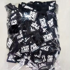 Étiquettes en tissu souple personnalisées en usine, logos 3D en caoutchouc, silicone, PVC, thermocollantes, patchs pour vêtements, chapeaux, équipement de plein air - Product Image 4