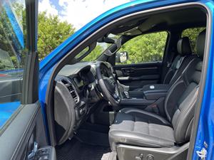 RAM 1500 TRX 2022, Conversión 6x6, Bajo Kilometraje, Caja de Cambios Automática, Volante a la Izquierda, Neumáticos R20, Estado Oscuro - Product Image 2