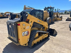 รถตักล้อยาง CAT 255 มือสอง เครื่องยนต์ดีเซล รถตักขนาดเล็ก อุปกรณ์ก่อสร้างขนาดกะทัดรัด - Product Image 2