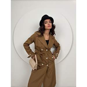 Gabardina con Cinturón 5014 para la Temporada de Otoño - Product Image 4