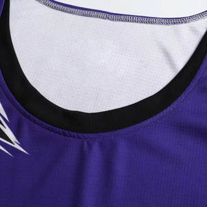 Uniformes de Baloncesto Transpirables con Logotipo Personalizado, 100% Poliéster, Personalizables, de Alta Calidad, Hechos en Pakistán - Product Image 4