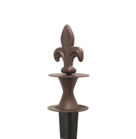 Guide de tuyau en métal décoratif conçu pour protéger les plantes, les fleurs et les bords de pelouse tout en guidant le tuyau de jardin en douceur à travers le jardin