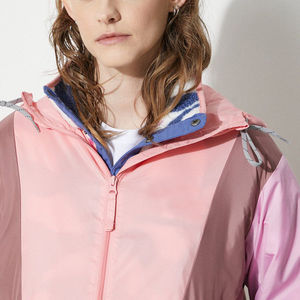 Chaqueta Cortavientos de Poliéster Estampada Transpirable Personalizada para Mujer al por Mayor con Hombros Caídos y Diseño Sostenible - Product Image 5